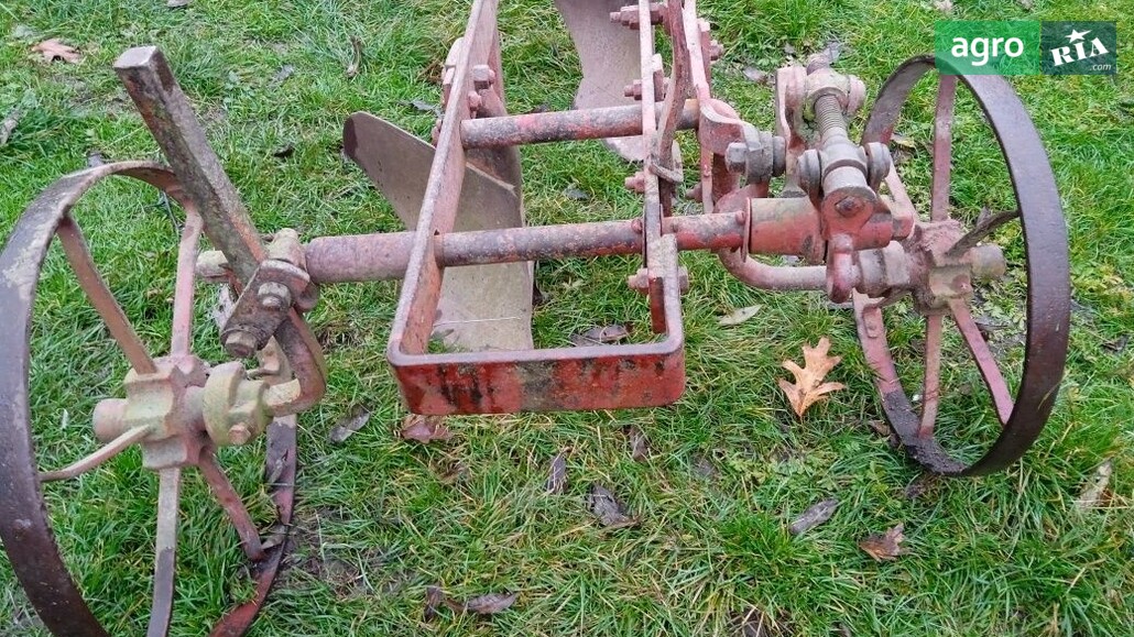 Плуг ПЛН 2-35 2005 - фото 1