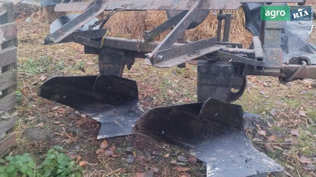 Плуг ПЛН 2-35 1990 - фото 1