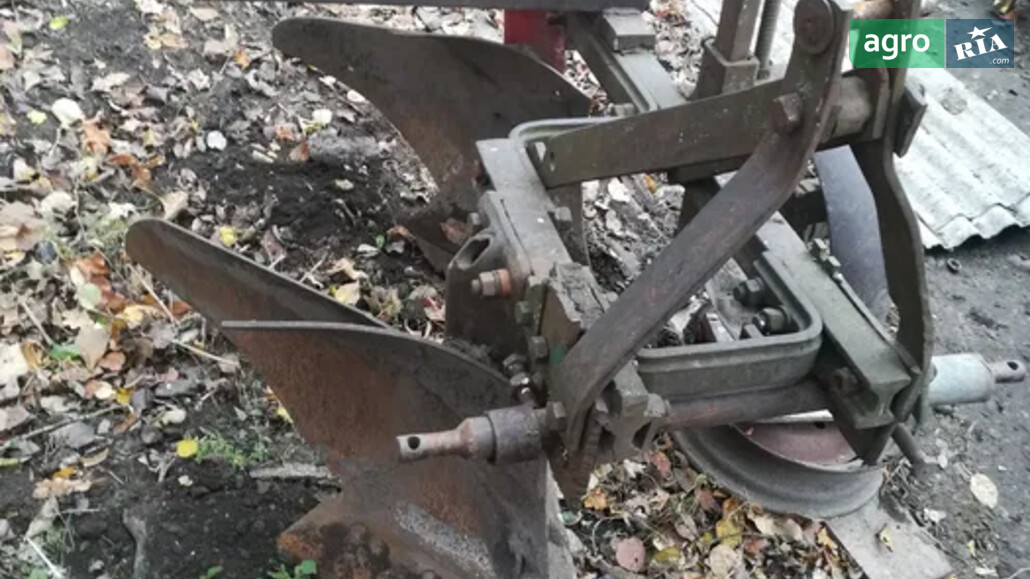 Плуг ПЛН 2-35 2000 - фото 1