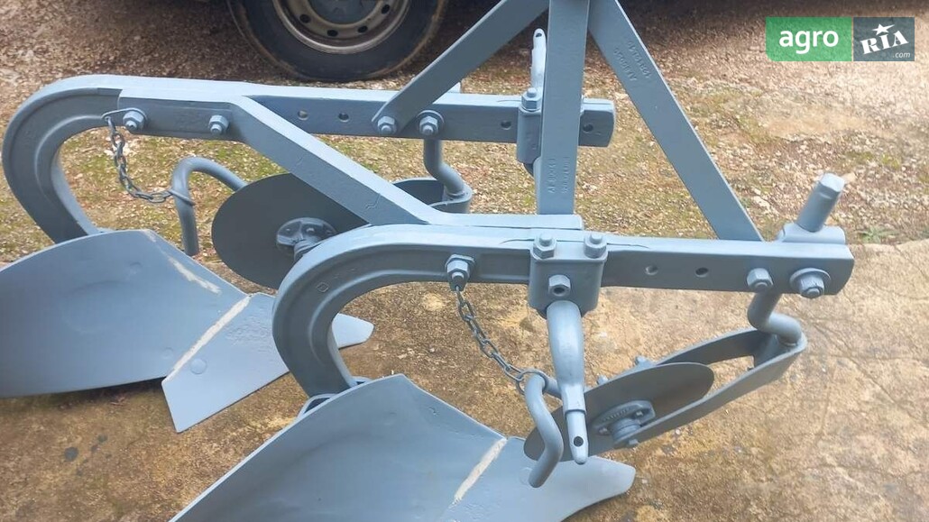 Плуг ПЛН 2-35 1989 - фото 1