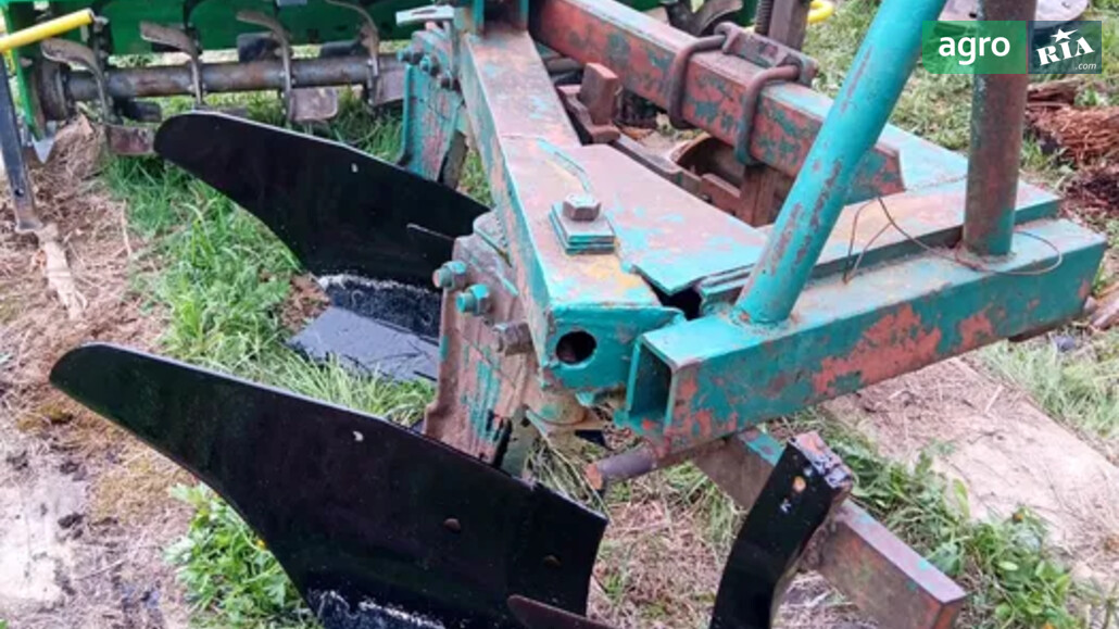 Плуг ПЛН 2-35 1990 - фото 1