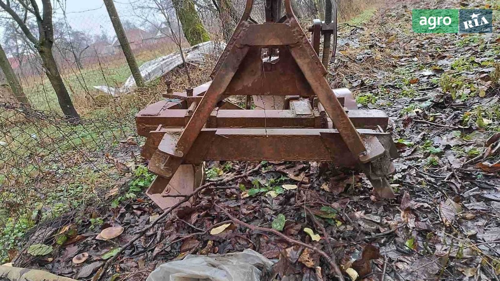 Плуг ПЛН 3-25 1990 - фото 1