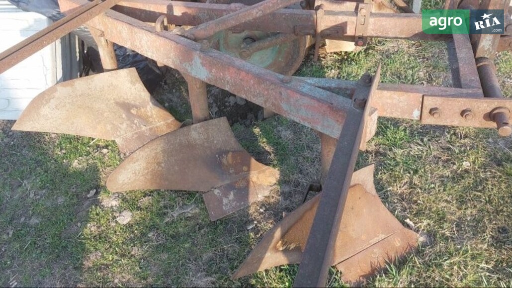 Плуг ПЛН 3-25 2000 - фото 1