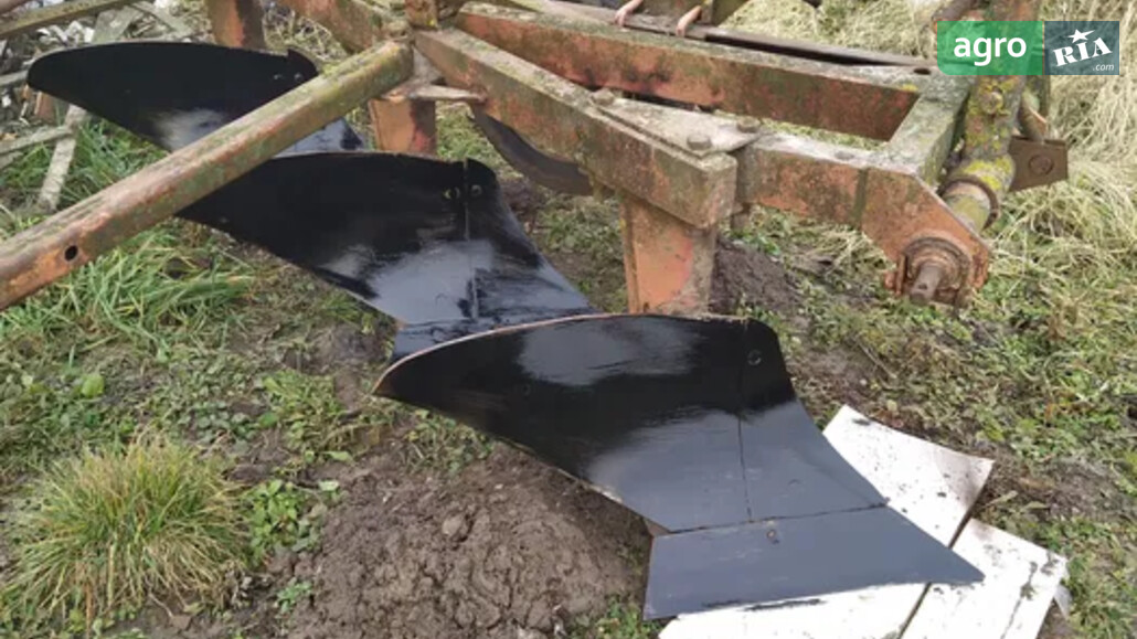 Плуг ПЛН 3-30 1972 - фото 1