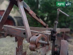 Плуг ПЛН 3-30 1992