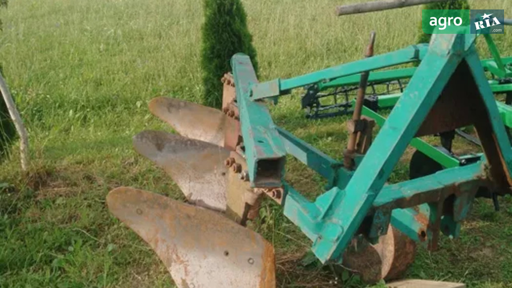 Плуг ПЛН 3-35 2010 - фото 1