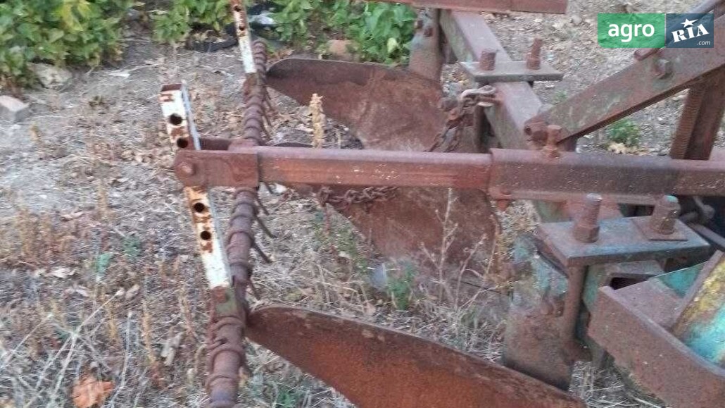 Плуг ПЛН 3-35 2005 - фото 1