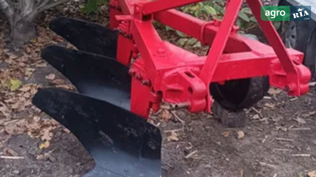 Плуг ПЛН 3-35 1988 - фото 1