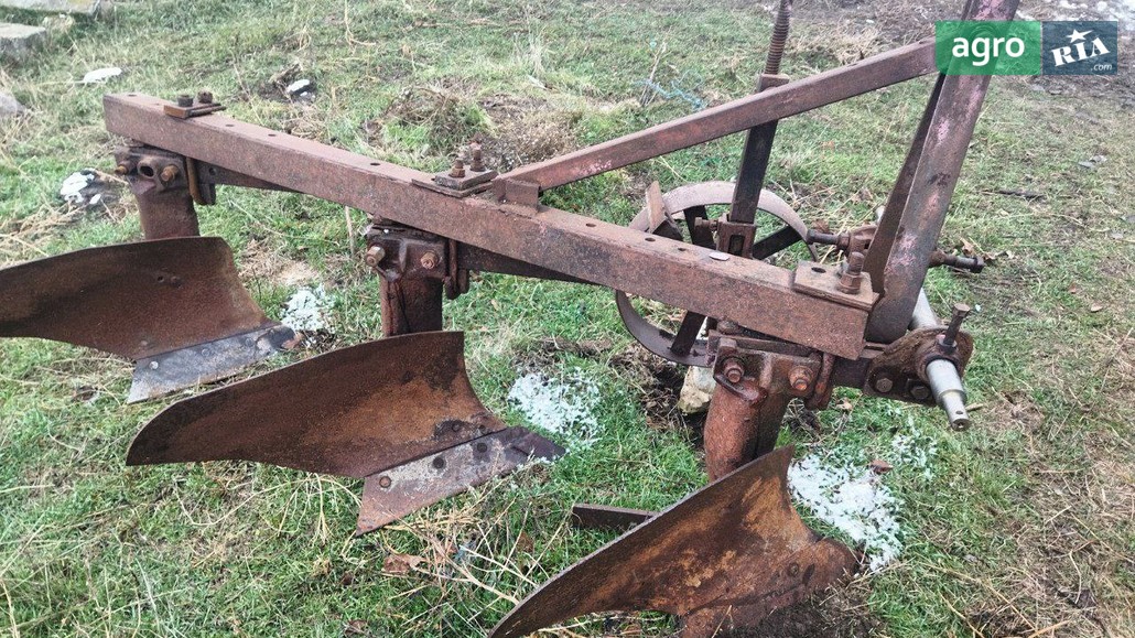 Плуг ПЛН 3-35 2000 - фото 1