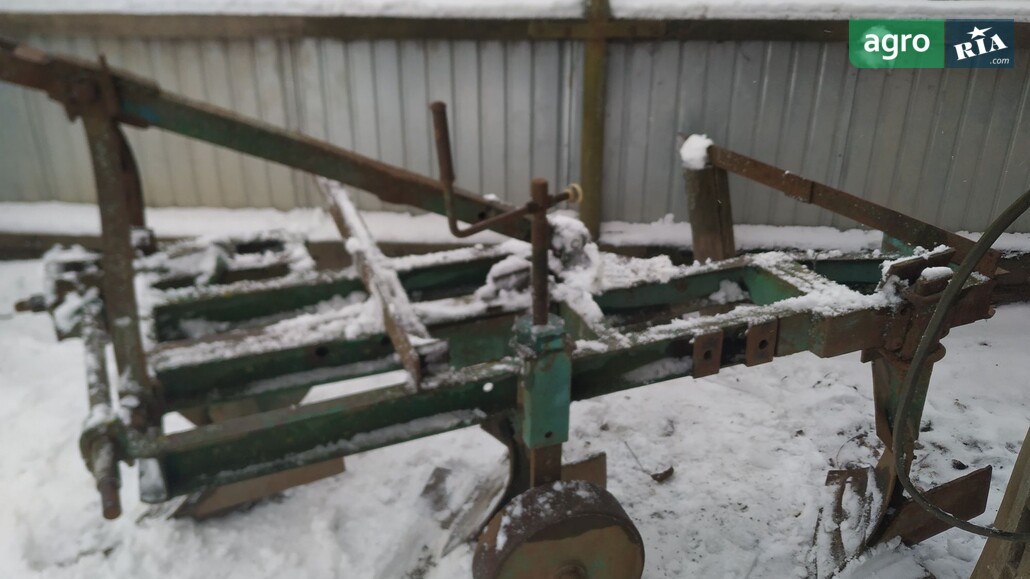 Плуг ПЛН 3-35 2010 - фото 1