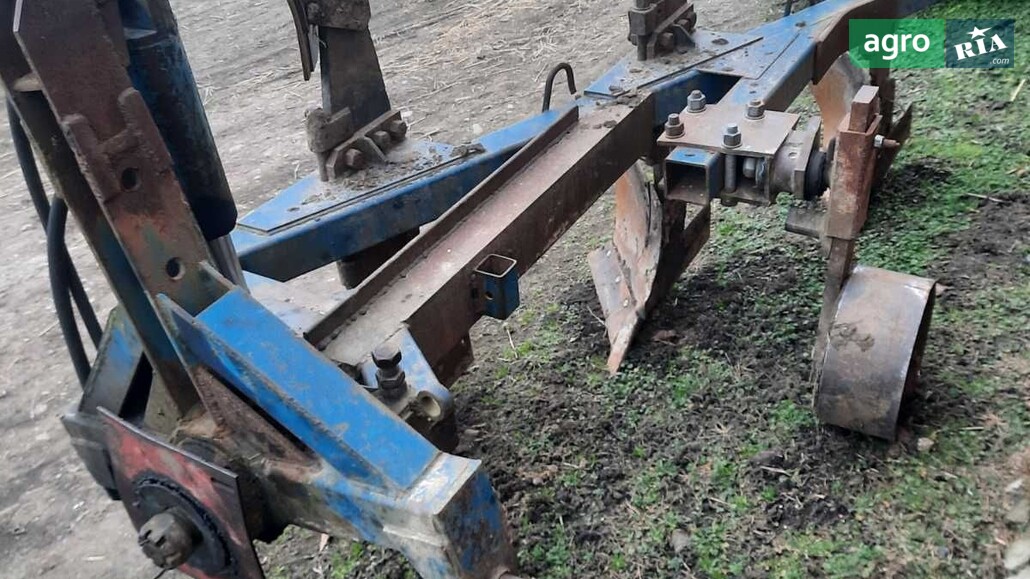 Плуг ПЛН 3-35 2010 - фото 1