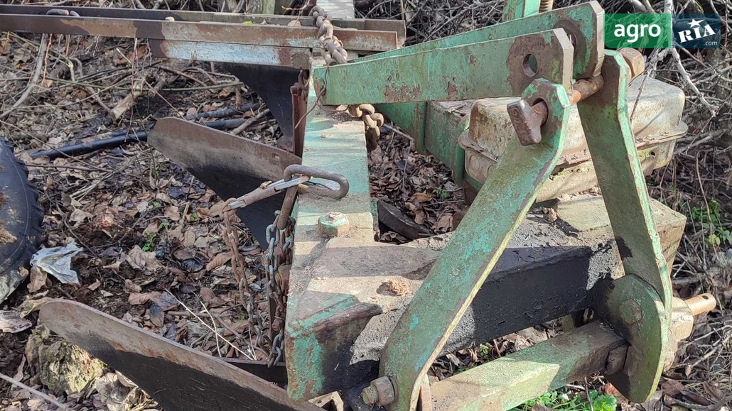 Плуг ПЛН 3-35 2010 - фото 1