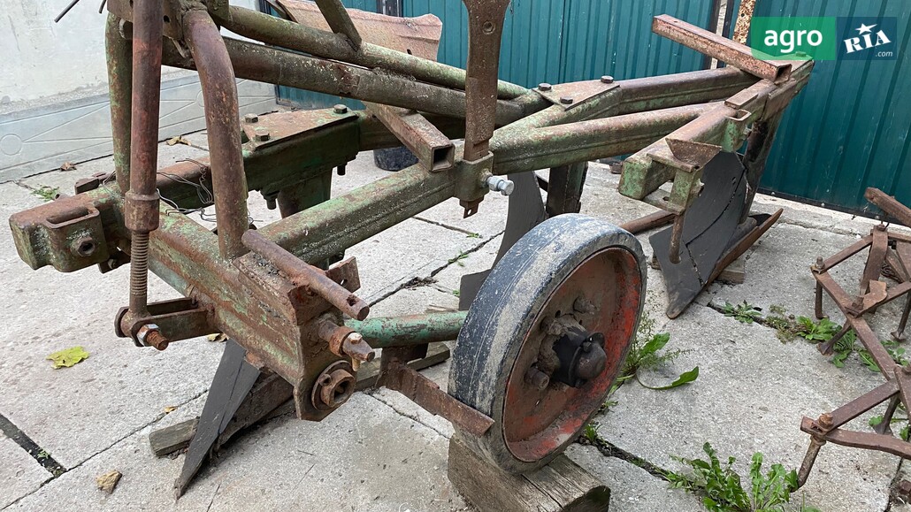 Плуг ПЛН 3-35 2000 - фото 1