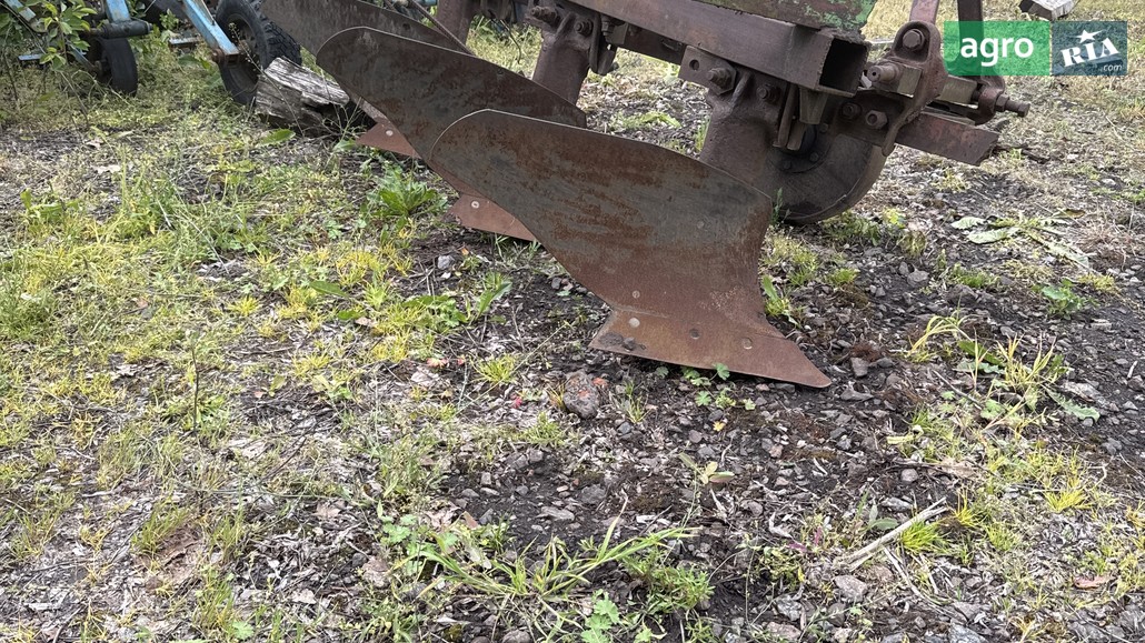 Плуг ПЛН 3-35 2010 - фото 1