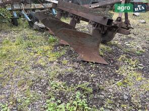 Плуг ПЛН 3-35 2010