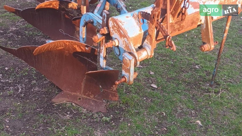 Плуг ПЛН 3-35 1990 - фото 1