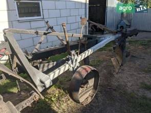 Плуг ПЛН 3-35 1999