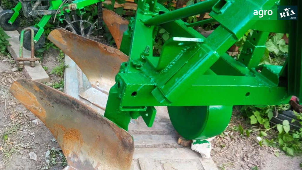 Плуг ПЛН 3-35 2000 - фото 1