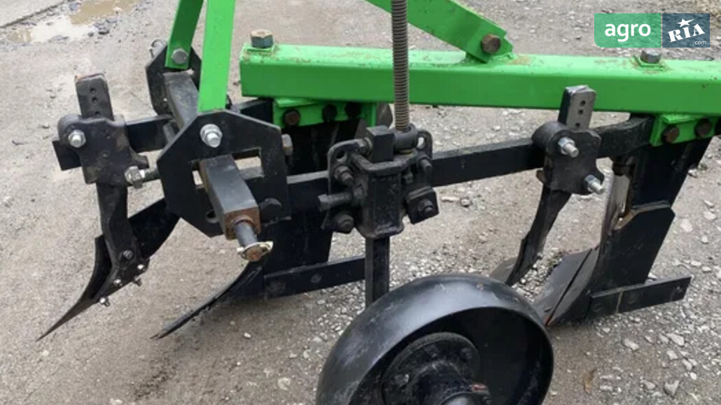 Плуг ПЛН 3-35 1999 - фото 1