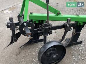 Плуг ПЛН 3-35 1999