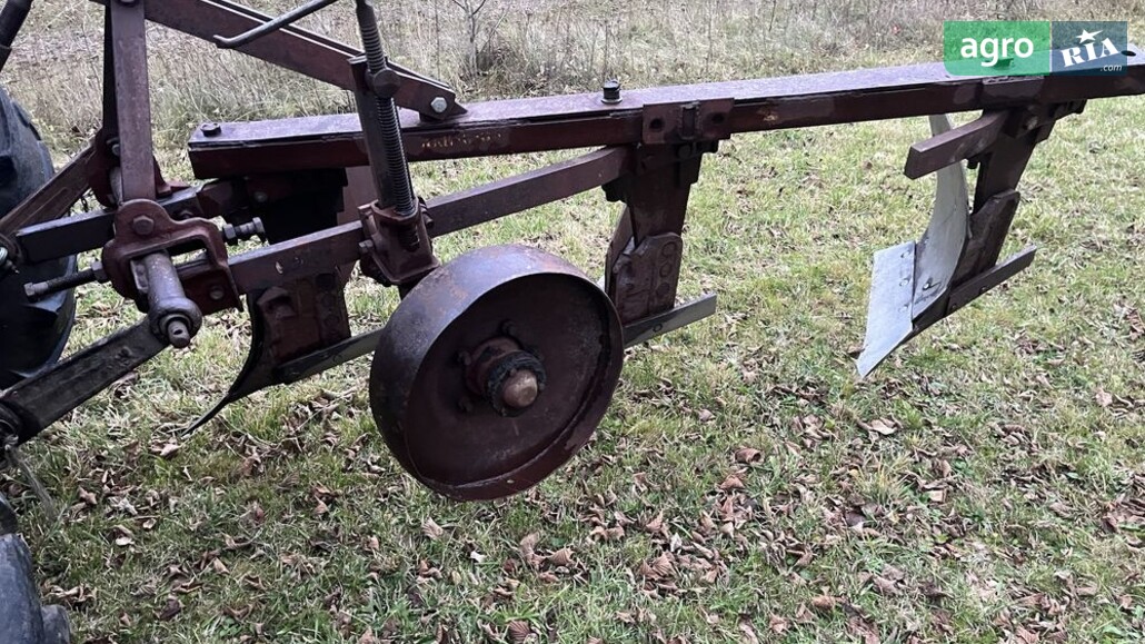 Плуг ПЛН 3-35 1993 - фото 1