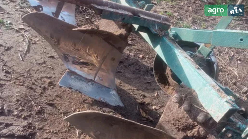 Плуг ПЛН 3-35 1988 - фото 1