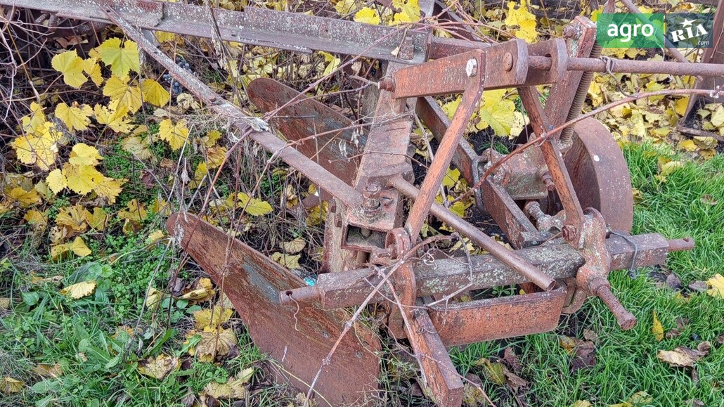 Плуг ПЛН 3-35 1992 - фото 1