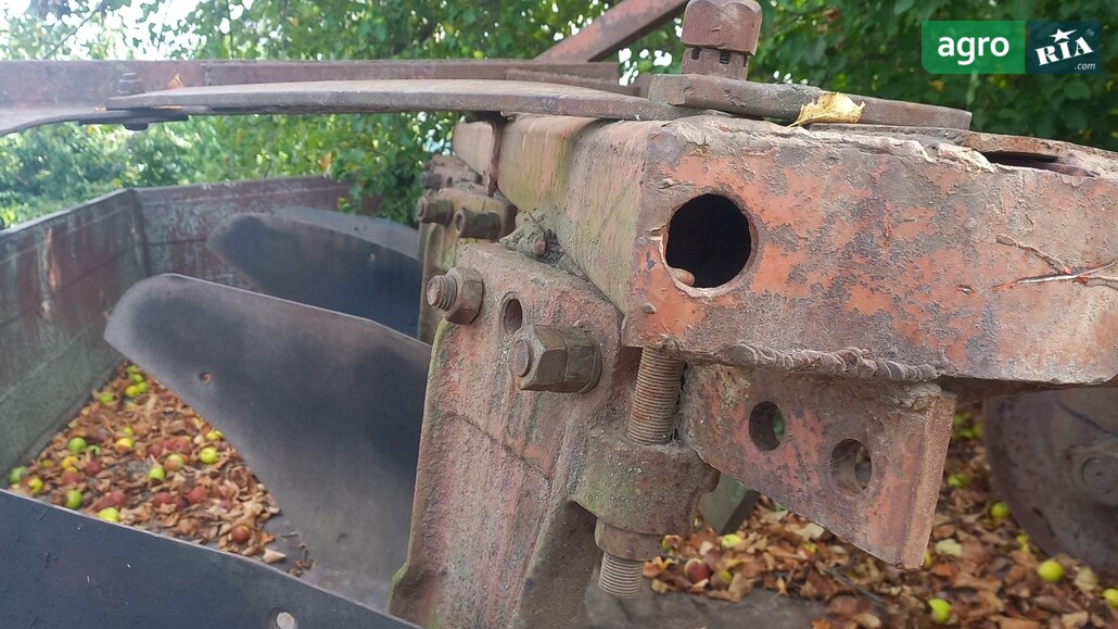 Плуг ПЛН 4-35 1995 - фото 1