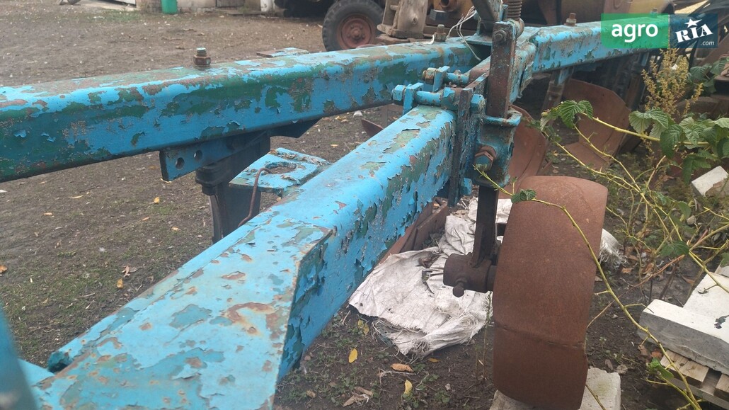 Плуг ПЛН 5-35 1990 - фото 1
