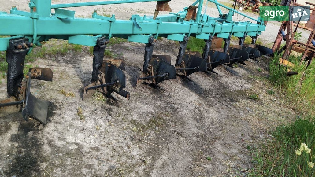 Плуг ПЛН 8-40 1990 - фото 1