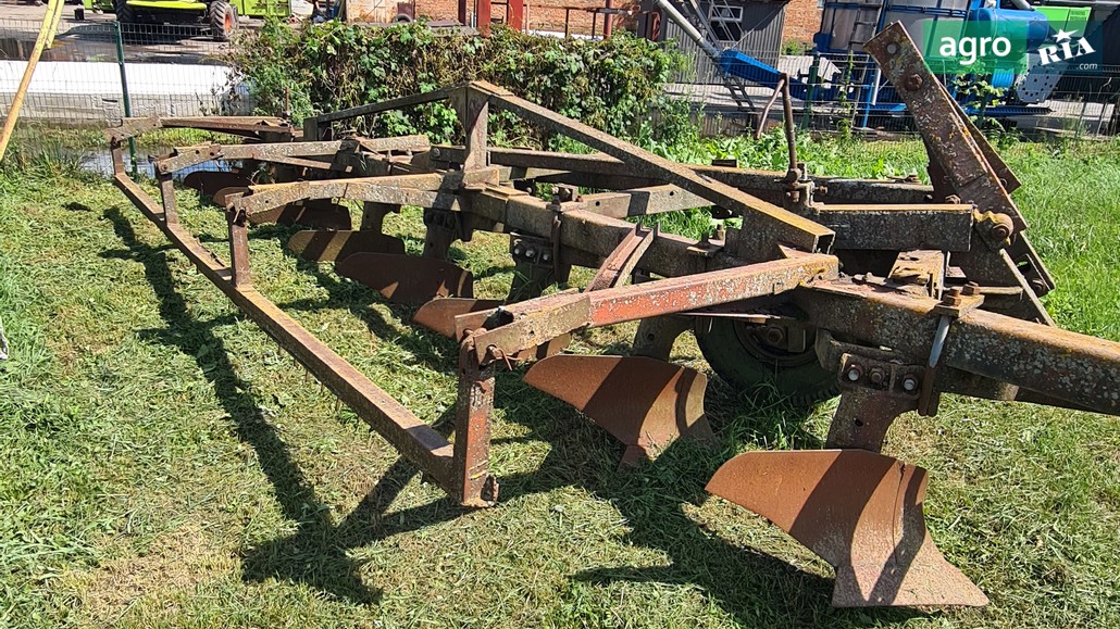 Плуг ПЛН 8-40 1992 - фото 1