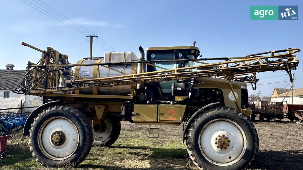 Оприскувач RoGator 1064 2000 - фото 1