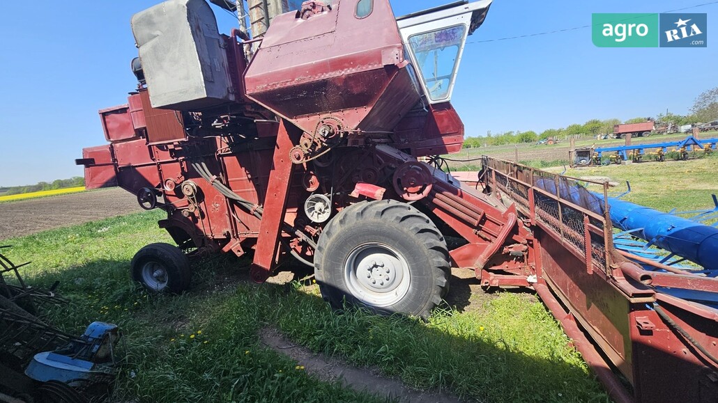 Комбайн Ростсельмаш Нива СК-5 1992 - фото 1