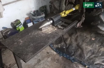 Дровосек Саморобний    - фото