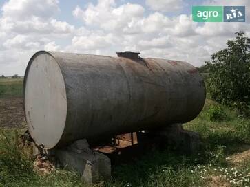 Саморобна    - фото