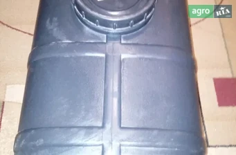 Ємність Саморобна    - фото