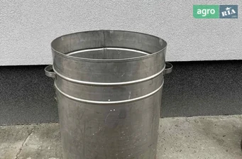 Емкость Саморобна    - фото