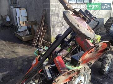 Саморобна    - фото