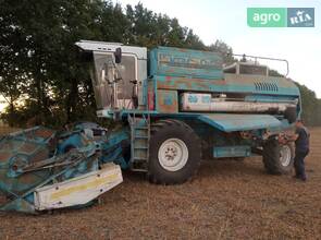 Комбайн Славутич КЗС 9-1 2005