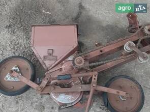 Секції бурячної сівалки ССТ