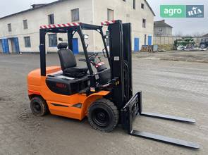 Навантажувач TCM FD25TJ 2007