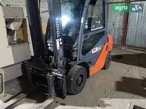 Погрузчик Toyota 02-8FGF25 