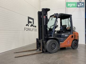 Toyota 02-8FGF30 2013 - фото