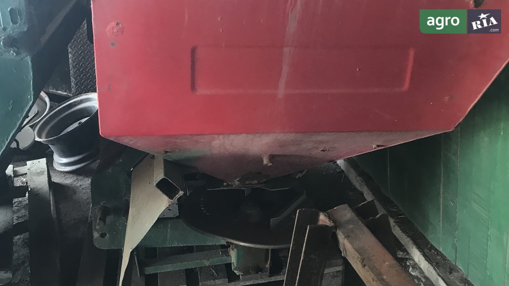 Розкидач Unia MX 2012 - фото 1