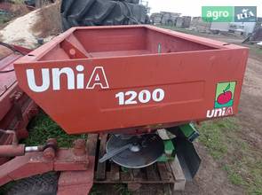 Розкидач Unia MX 2014