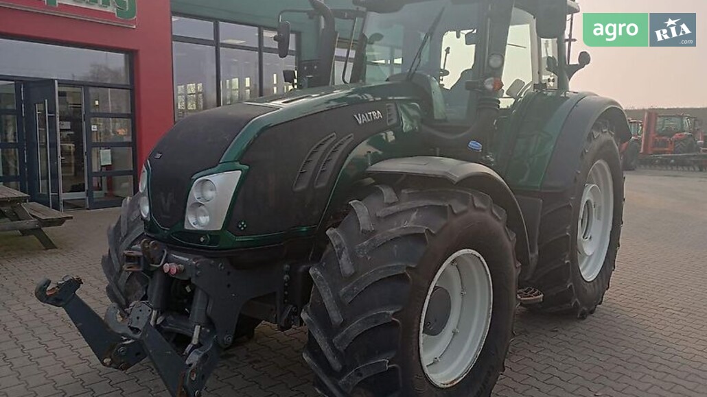 Трактор Valtra T203 2014 - фото 1