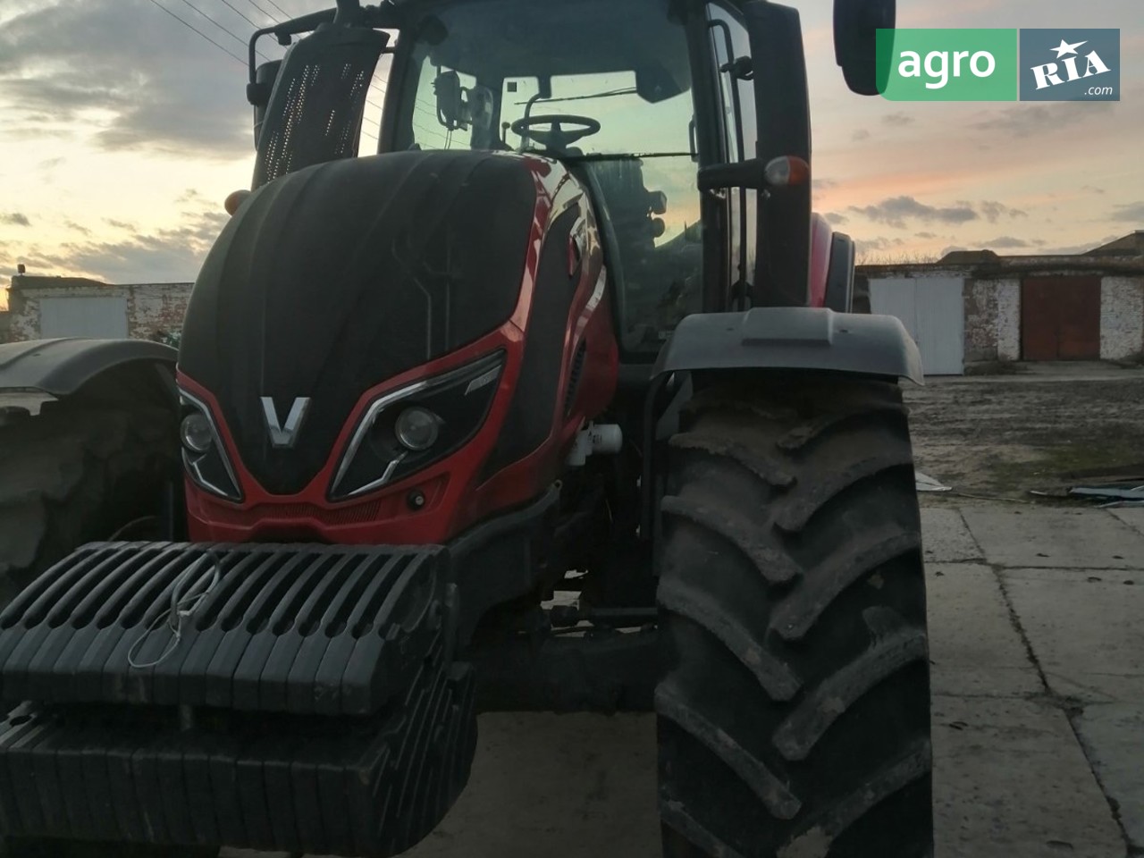 Трактор Valtra T234 2020 - фото 1