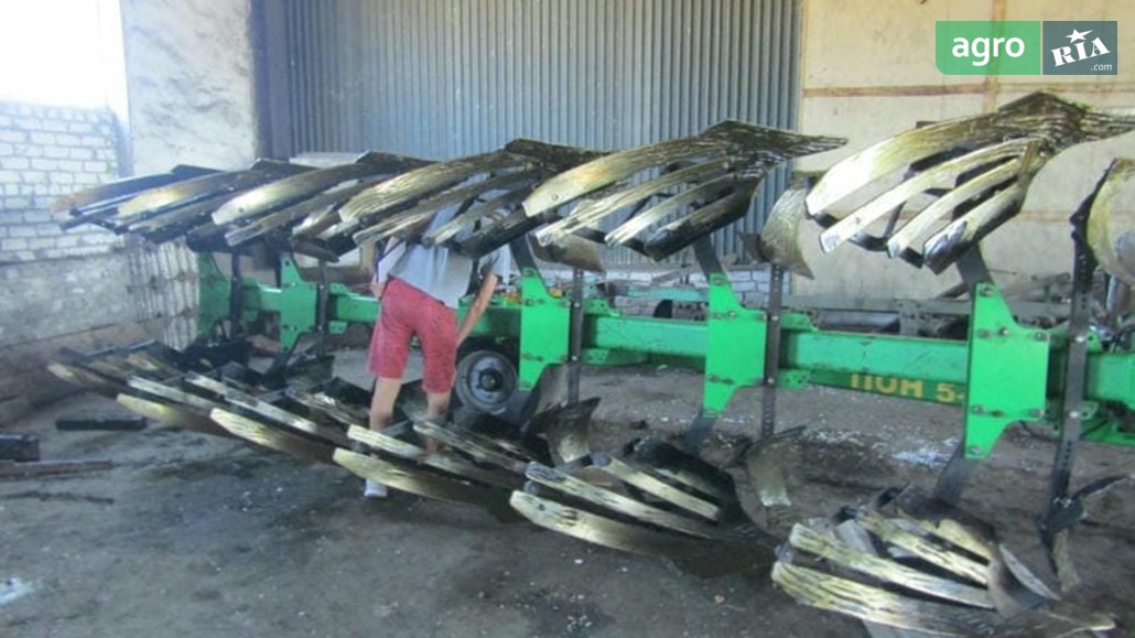 Плуг Велес-Агро ПОН 5-40+1 2016 - фото 1