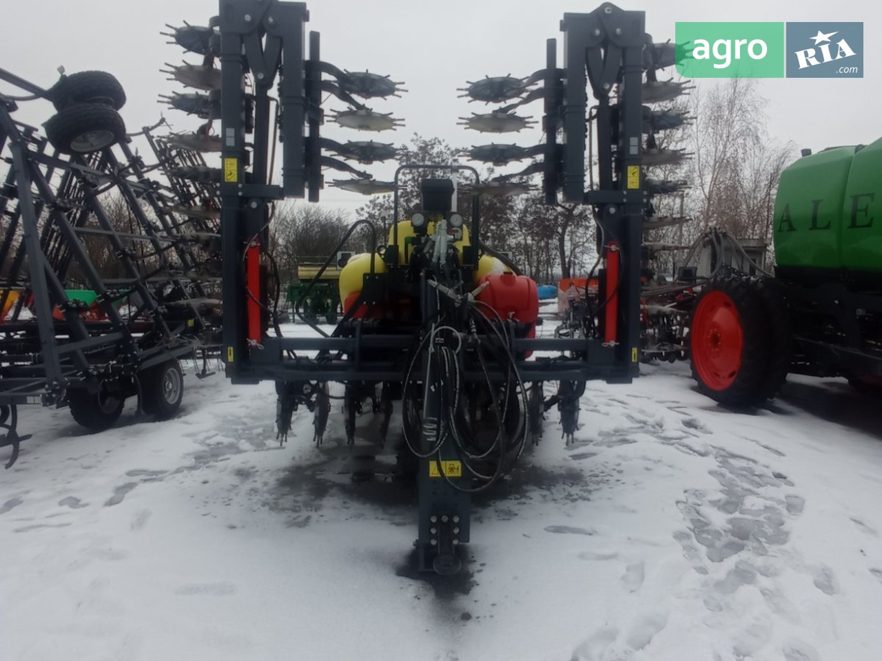 Машина для внесения удобрений ВК Технополь Yukon 30006 2024 - фото 1