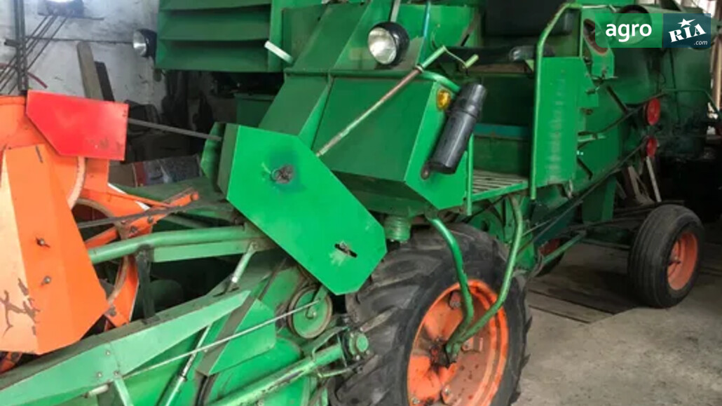 Комбайн Volvo BM 800 1989 - фото 1